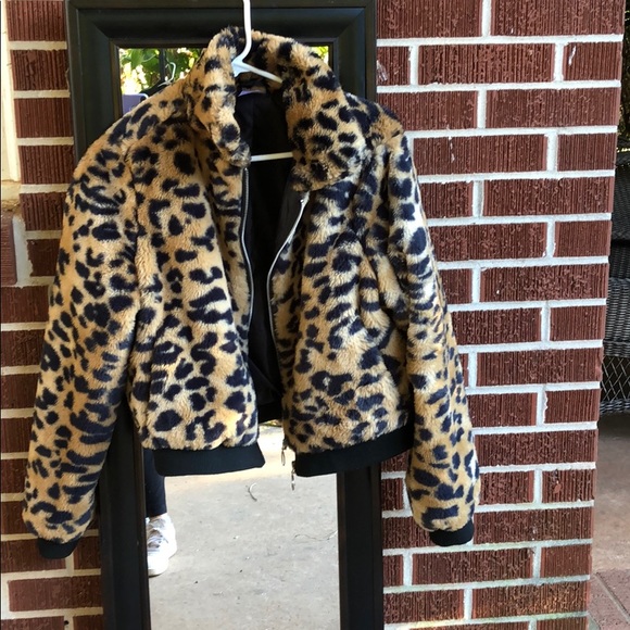 SOFTEST fluffy/puffy fit  jacket - Picture 2 of 5